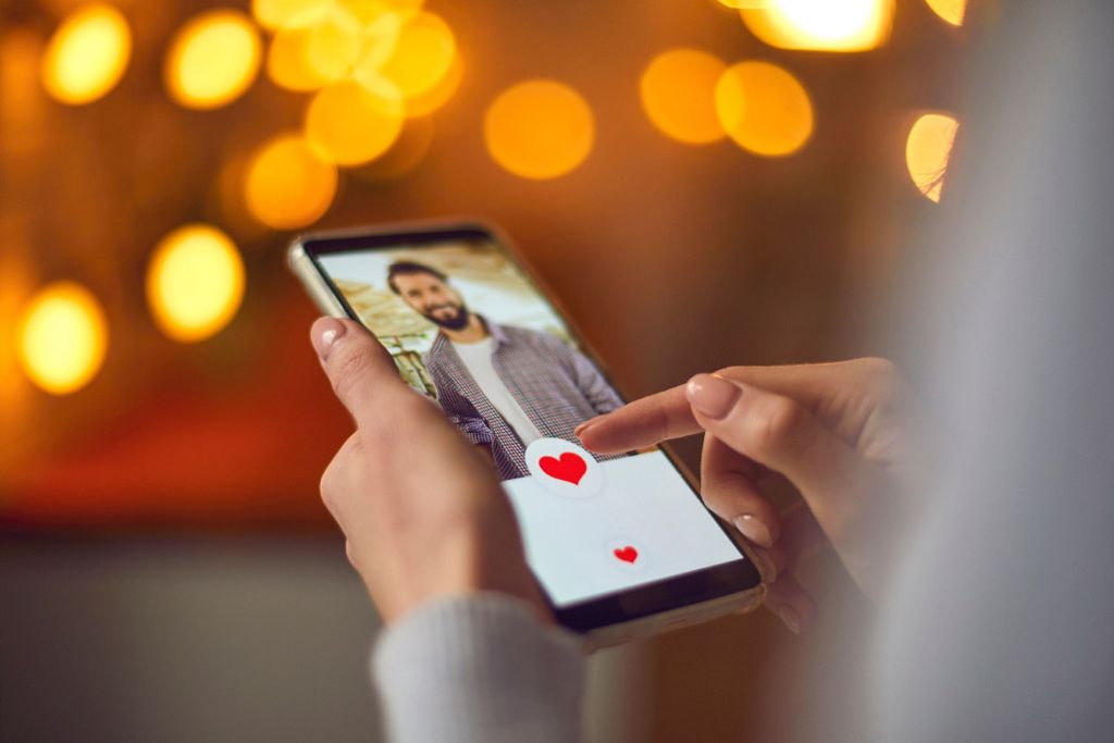Developing an Account on AmourMeet.com